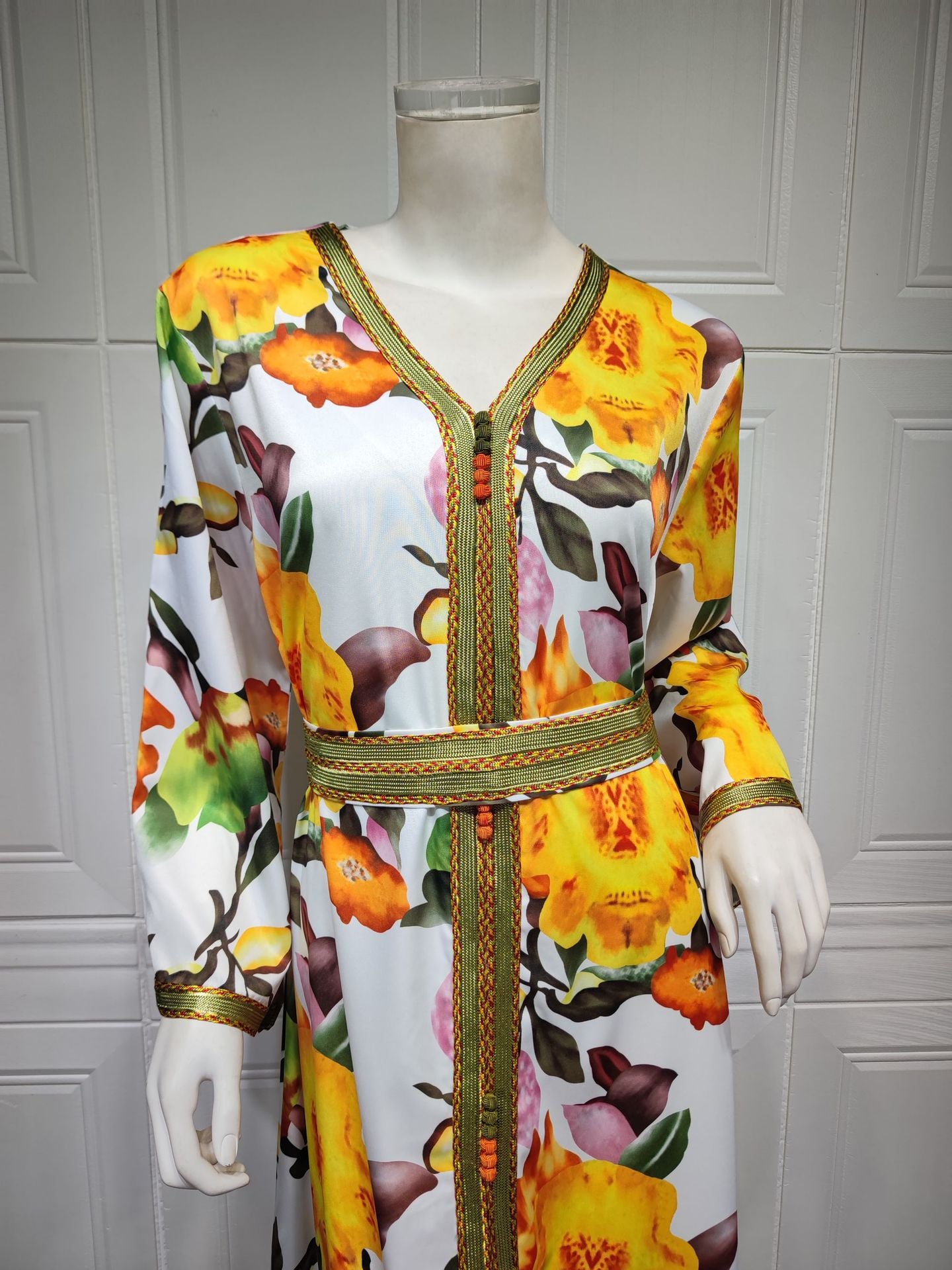 جلابية قفطان زيتي مع طرحه - Lagonna | لاقونا جلابية قفطان زيتي مع طرحه - Lagonna | لاقونا