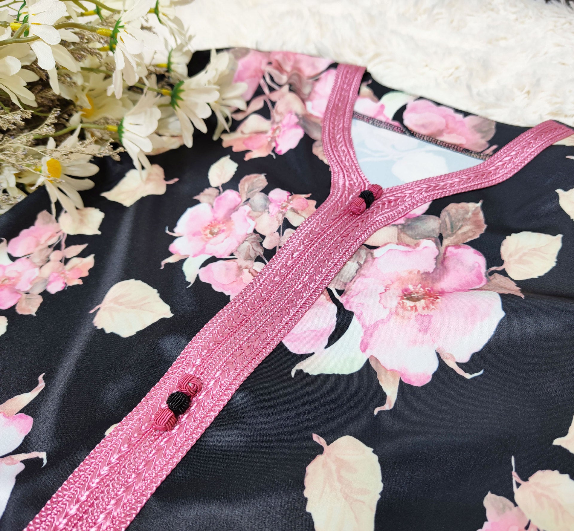 جلابية مشجرة بالورد - Lagonna | لاقونا جلابية مشجرة بالورد - Lagonna | لاقونا