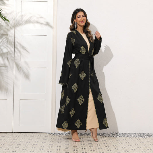 عباية سوداء مطرزة ذهبي بحزام - Lagonna | لاقونا
