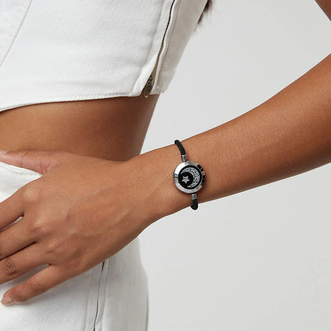 سوار ذكي حبل ميلان الفضي تصميم القمر - Lagonna | لاقونا سوار ذكي حبل ميلان الفضي تصميم القمر - Lagonna | لاقونا