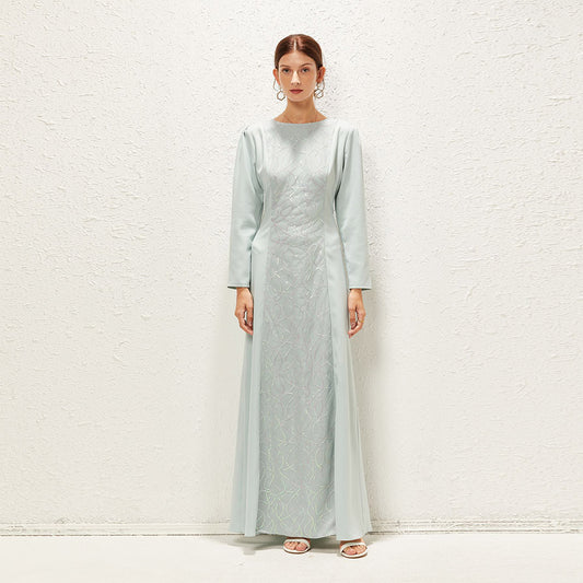 فستان انيق تصميم خليجي بتطريز كامل القطعه من الامام - Lagonna | لاقونا