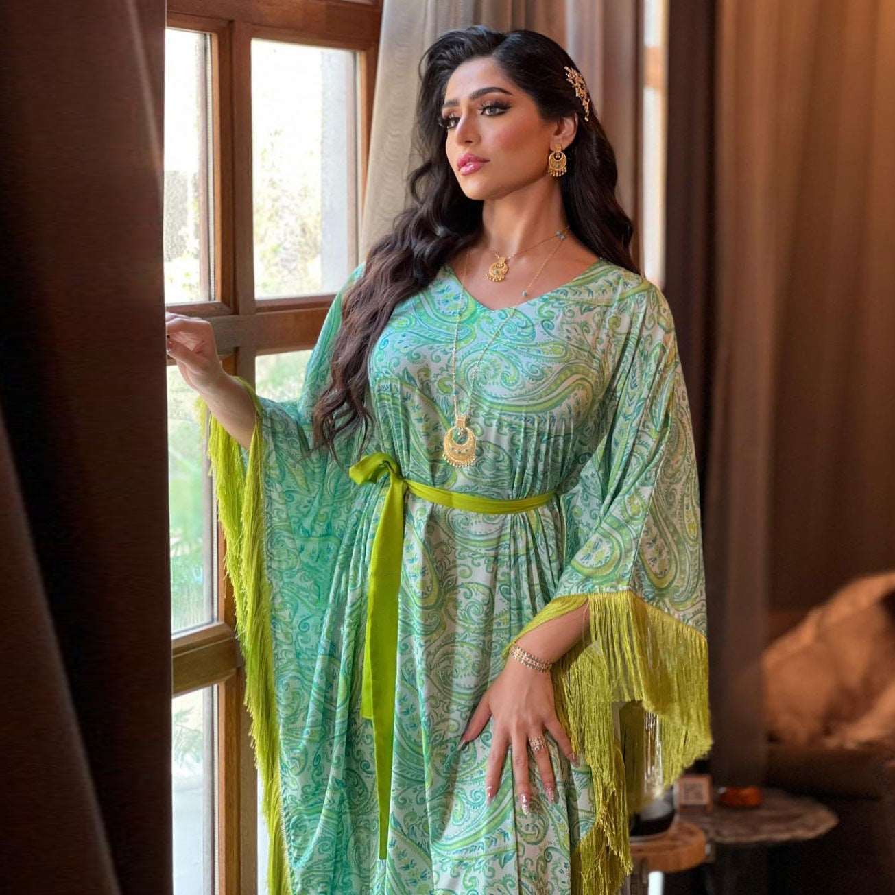 جلابية ستان ميدي بشراشيب جلابية ستان ميدي بشراشيب