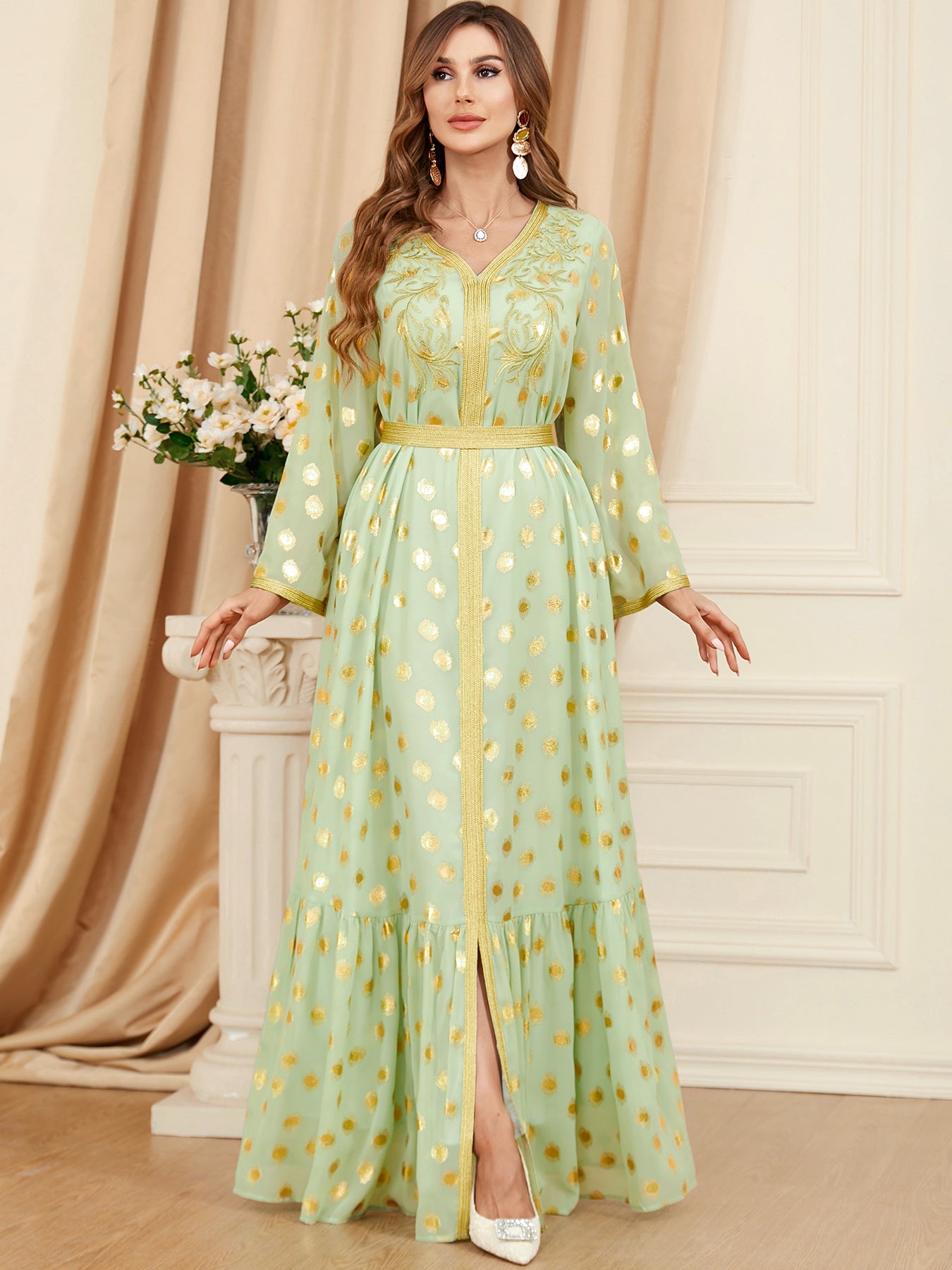 جلابية قفطان تطريز مذهب كشكش - Lagonna | لاقونا جلابية قفطان تطريز مذهب كشكش - Lagonna | لاقونا