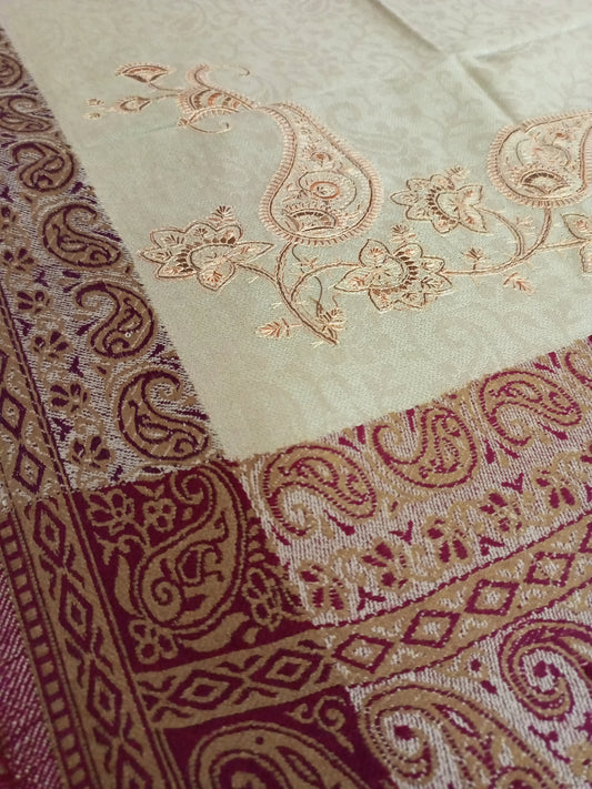 شال كشميري بني فاتح تطريز مذهب و نقش ذهبي و احمر شرقي - Lagonna | لاقونا