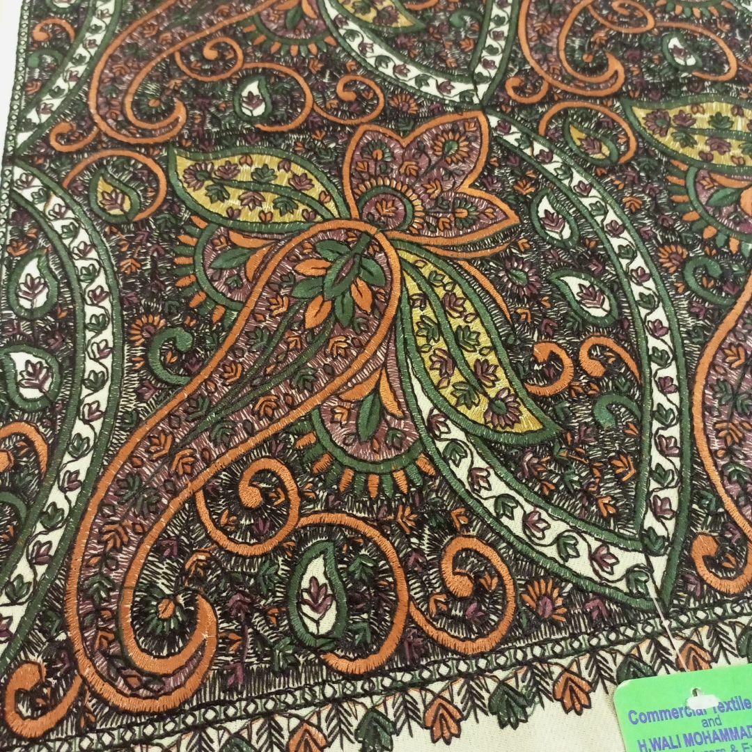 شال كشميري تفاحي فاخر تطريز شرقي - Lagonna | لاقونا شال كشميري تفاحي فاخر تطريز شرقي - Lagonna | لاقونا