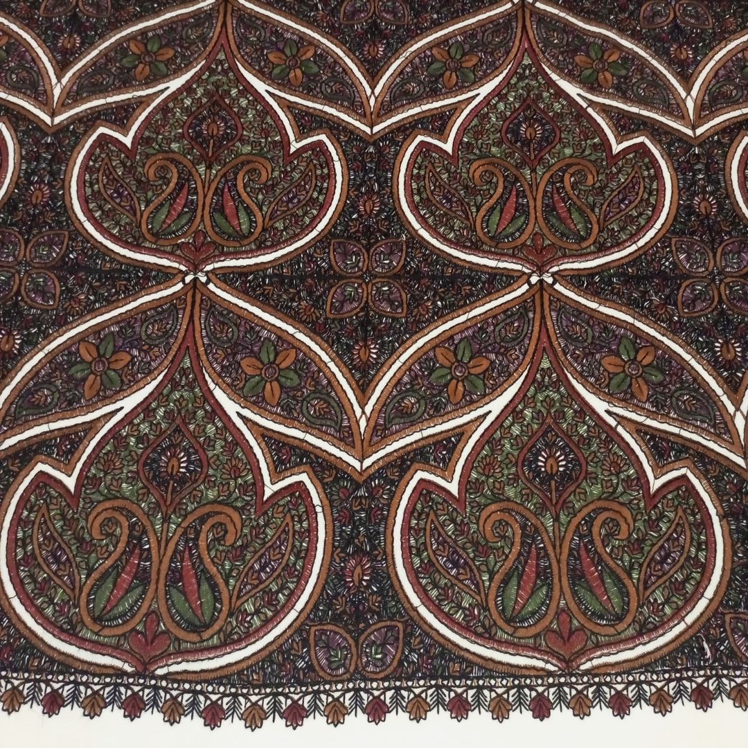 شال كشميري فاخر ابيض تطريز اسلامي طول مترين - Lagonna | لاقونا شال كشميري فاخر ابيض تطريز اسلامي طول مترين - Lagonna | لاقونا