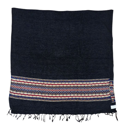 شال كشميري اسود صوف حزام عريض مطرز الوان كحلي و بيج - Lagonna | لاقونا شال كشميري اسود صوف حزام عريض مطرز الوان كحلي و بيج - Lagonna | لاقونا