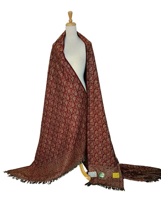 شال شتوي أحمر فاخر