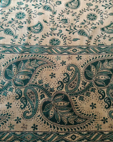 شال كشميري أخضر عشبي فاخر بوجهين شال كشميري أخضر عشبي فاخر بوجهين