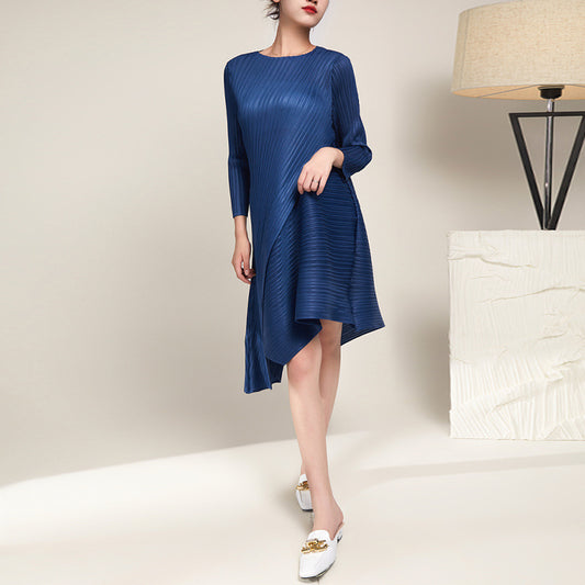 فستان سهرة جرئ بخطوط ازياء الموضة العصرية - Lagonna | لاقونا