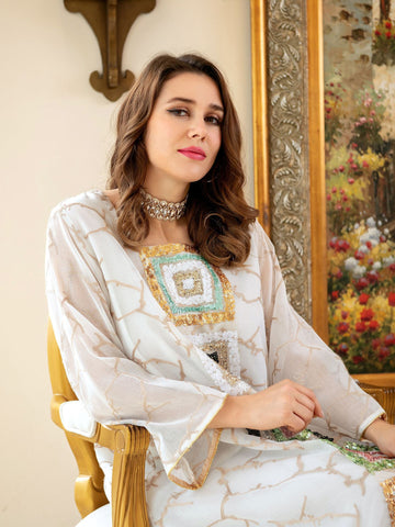 جلابية ياقة مفتوحة بتطريز خارجي - Lagonna | لاقونا