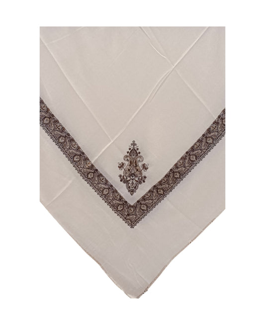 شماغ كشميري مطرز بالرمادي و البني